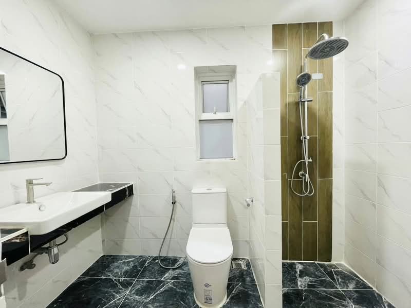 ขายบ้านแฝดรีโนเวทใหม่ ม.เมโทรปาร์ค เขาน้ำซับ ศรีราชา, ชลบุรี, ทุ่งสุขลา, ศรีราชา, ชลบุรี, 120 ตร.ม., บ้านแฝด ขาย, โดย ดุสิต แสงฟ้า, 500198875 - DDproperty.com