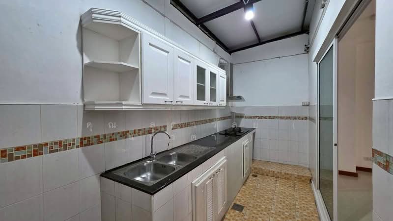 The Trust Town Wongwaen – Lam Luk Ka, Pathum Thani, Soi Bueng Kham Proi, Bung Kham Proi, Lam Luk Ka, Pathum Thani, 3 Bedrooms, 120 sqm, Townhouse For Sale, by คุณ ลดาวัลย์ ( แก้วตา ), 500198888 - DDproperty.com