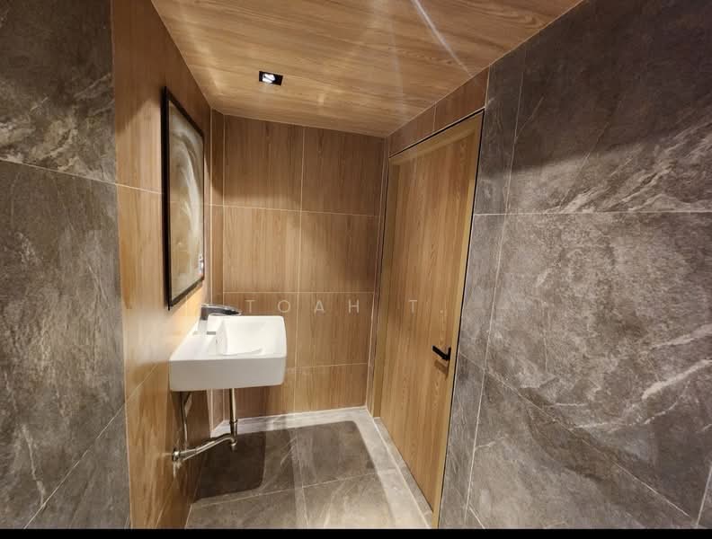 พื้นที่ให้เช่า ถ.วิทยุ หลังสวน ปทุมวัน : Space for rent on Witthayu Road, Lang Suan, Pathumwan., Bangkok, Lumphini, Pathum Wan, Bangkok, , 260 sqm, Retail Space For Rent, by TOAH T., 500198890 - DDproperty.com