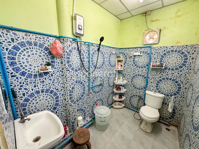 บ้านเดี่ยว 2 ชั้น สร้างเองเต็มพื้นที่ ใกล้วัดลาดปลาดุก | บางใหญ่ นนทบุรี, Nonthaburi, Bang Mae Nang, Bang Yai, Nonthaburi, 2 Bedrooms, 108 sqm, Single Detached House For Sale, by Onnalin Rungsiriroj, 500198895 - DDproperty.com