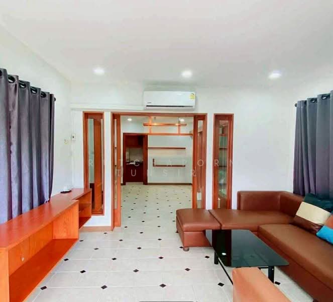 บ้านในโครงการ ให้เช่า – ใกล้มีโชคพลาซ่า เพียง 5 นาที ค่าเช่า 20,000 บาท / เดือน รหัสทรัพย์ No.5H639, Chiang Mai, Nong Chom, San Sai, Chiang Mai, 3 Bedrooms, 150 sqm, Single Detached House For Rent, by Rutchaporn Tunsiri, 500198901 - DDproperty.com