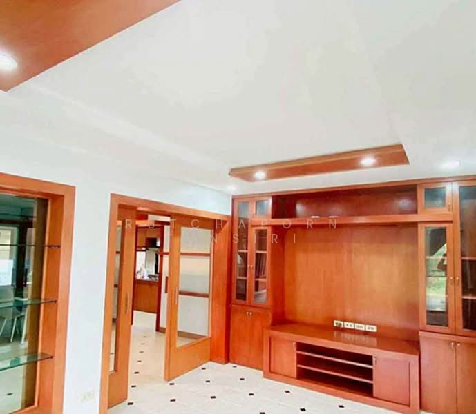 บ้านในโครงการ ให้เช่า – ใกล้มีโชคพลาซ่า เพียง 5 นาที ค่าเช่า 20,000 บาท / เดือน รหัสทรัพย์ No.5H639, Chiang Mai, Nong Chom, San Sai, Chiang Mai, 3 Bedrooms, 150 sqm, Single Detached House For Rent, by Rutchaporn Tunsiri, 500198901 - DDproperty.com