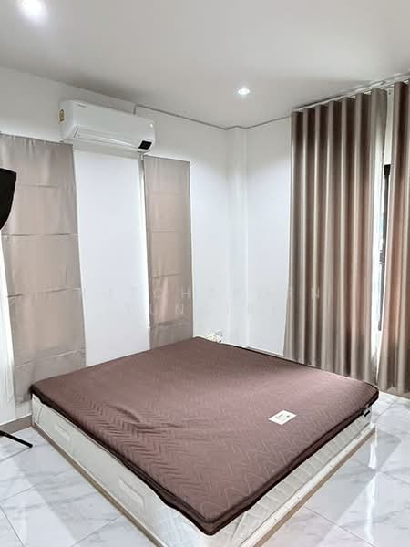 บ้านในโครงการ ให้เช่า – ใกล้โรงเรียนต้นกล้า เพียง 5 นาที ค่าเช่า 35,000 บาท / เดือน : No.11H632, Chiang Mai, Nong Chom, San Sai, Chiang Mai, 4 Bedrooms, 325 sqm, Single Detached House For Rent, by Rutchaporn Tunsiri, 500198909 - DDproperty.com