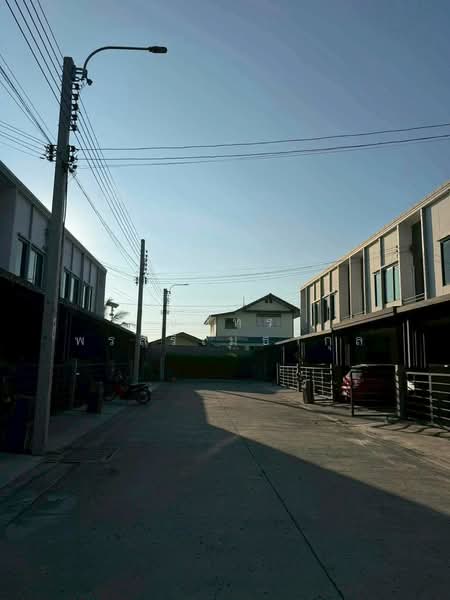 Pleno Bangna-Onnut : พลีโน่บางนา-อ่อนนุช, สมุทรปราการ, ซอย กิ่งแก้ว 37, ราชาเทวะ, บางพลี, สมุทรปราการ, 107 ตร.ม., ทาวน์เฮ้าส์ ให้เช่า, โดย ณภัทร พรสิริเมธากุล, 500198920 - DDproperty.com