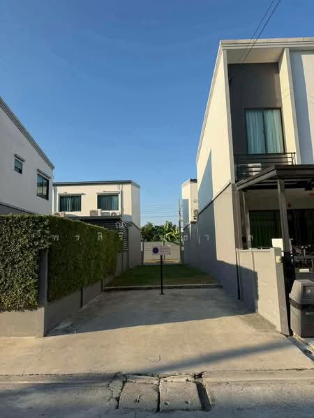 Pleno Bangna-Onnut, Samut Prakan, Soi King Kaew 37, Rachathewa, Bang Plee, Samut Prakan, 3 Bedrooms, 107 sqm, Townhouse For Rent, by ณภัทร พรสิริเมธากุล, 500198920 - DDproperty.com