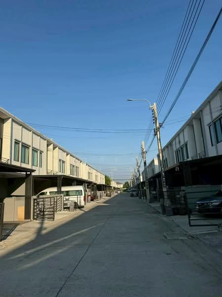 Pleno Bangna-Onnut : พลีโน่บางนา-อ่อนนุช, สมุทรปราการ, ซอย กิ่งแก้ว 37, ราชาเทวะ, บางพลี, สมุทรปราการ, 107 ตร.ม., ทาวน์เฮ้าส์ ให้เช่า, โดย ณภัทร พรสิริเมธากุล, 500198920 - DDproperty.com