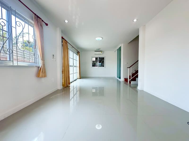 Kunasiri2 Lat Pladuk, Nonthaburi, Bang Khu Rat, Bang Bua Thong, Nonthaburi, 3 Bedrooms, 210 sqm, Semi-Detached House (Twin House) For Sale, by อริย์ธัช ชัยเวช, 500198922 - DDproperty.com