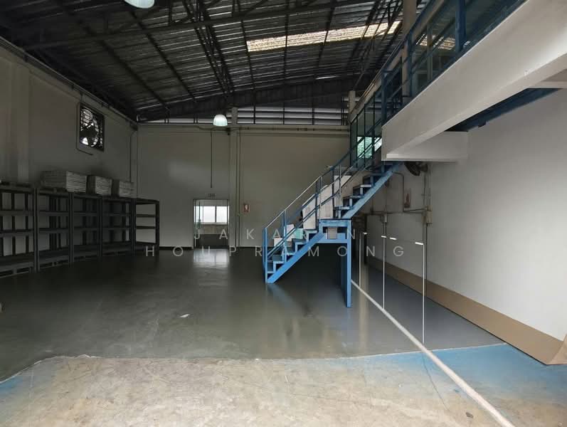 ให้เช่าโกดัง กรุงเทพนนท์ ติวานนท์ อำเภอเมืองนนทบุรี นนทบุรี 300 ตรม, นนทบุรี, บางเขน, เมืองนนทบุรี, นนทบุรี, 300 ตร.ม., โกดัง-โรงงาน ให้เช่า, โดย Jakarin Houpramong, 500198934 - DDproperty.com