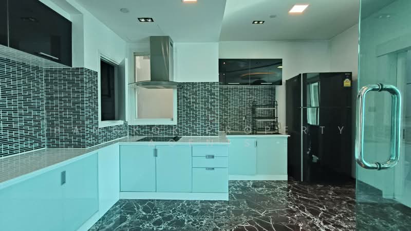 Wind Sukhumvit 23, Bangkok, 136 Soi Sukhumvit 23, Sukhumvit Road, Khlongtoei Nua, Watthana, Bangkok, 3 Bedrooms, 342 sqm, Condo For Rent, by BANGKOK PROPERTY AGENTS, 500198943 - DDproperty.com