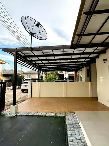 ขายบ้านแฝดสไตล์บ้านเดี่ยว ม.แมกโนลีย์ สวนเสือ ศรีราชา, Chon Buri (Pattaya), Surasak, Si Racha, Chon Buri (Pattaya), 3 Bedrooms, 120 sqm, Semi-Detached House (Twin House) For Sale, by Dusit Saengfa, 500198949 - DDproperty.com