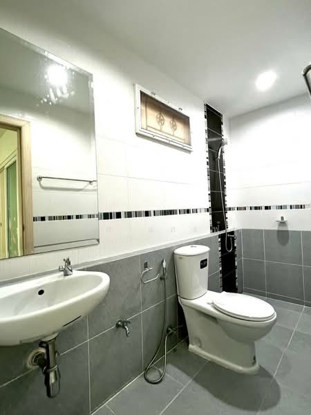 ขายบ้านแฝดสไตล์บ้านเดี่ยว ม.แมกโนลีย์ สวนเสือ ศรีราชา, Chon Buri (Pattaya), Surasak, Si Racha, Chon Buri (Pattaya), 3 Bedrooms, 120 sqm, Semi-Detached House (Twin House) For Sale, by Dusit Saengfa, 500198949 - DDproperty.com