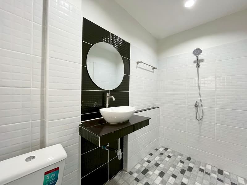 Nakhonthong Park Ville 3, Nonthaburi, Lahan, Bang Bua Thong, Nonthaburi, 2 Bedrooms, 17 sqm, Townhouse For Sale, by อริย์ธัช ชัยเวช, 500198964 - DDproperty.com