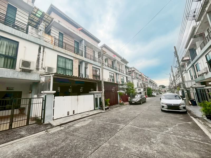 Merit Place 3 Ladprao 87, Bangkok, Khlong Chaokhun Sing, Wang Thonglang, Bangkok, 3 Bedrooms, 70 sqm, Townhouse For Sale, by อริย์ธัช ชัยเวช, 500198981 - DDproperty.com