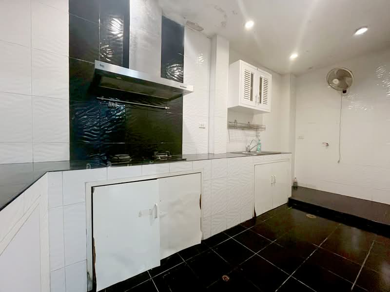 Merit Place 3 Ladprao 87, Bangkok, Khlong Chaokhun Sing, Wang Thonglang, Bangkok, 3 Bedrooms, 70 sqm, Townhouse For Sale, by อริย์ธัช ชัยเวช, 500198981 - DDproperty.com