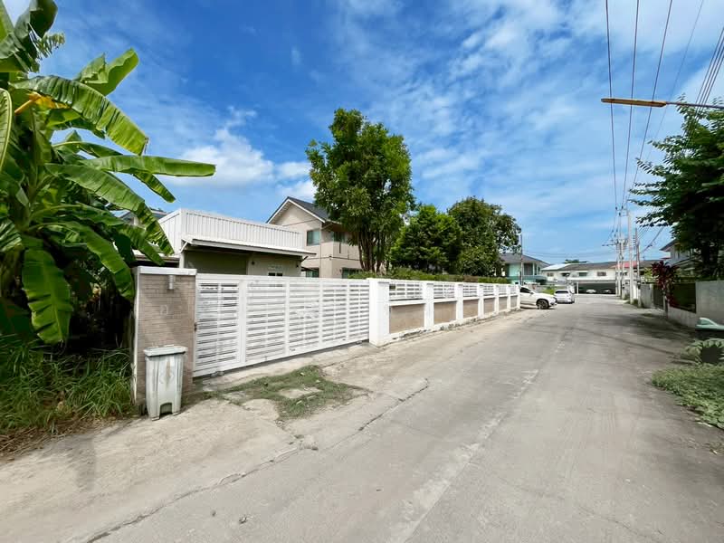 บ้านเดี่ยว 2 ชั้น สร้างเอง〡บ้านพร้อมโกดัง〡รามอินทรา-สวนสยาม 24, กรุงเทพ, คันนายาว, คันนายาว, กรุงเทพ, 800 ตร.ม., บ้านเดี่ยว ขาย, โดย อริย์ธัช ชัยเวช, 500198990 - DDproperty.com