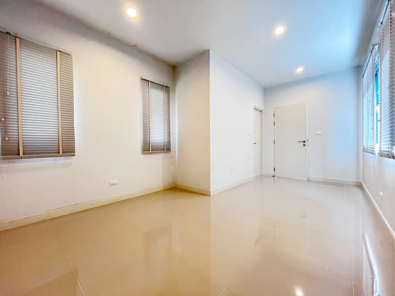 Kanasiri Ratchapruek 346, Pathum Thani, Ratchaphruek Road, Khlong Phra Udom, Lat Lum Kaeo, Pathum Thani, 3 Bedrooms, 237 sqm, Single Detached House For Sale, by อริย์ธัช ชัยเวช, 500198993 - DDproperty.com