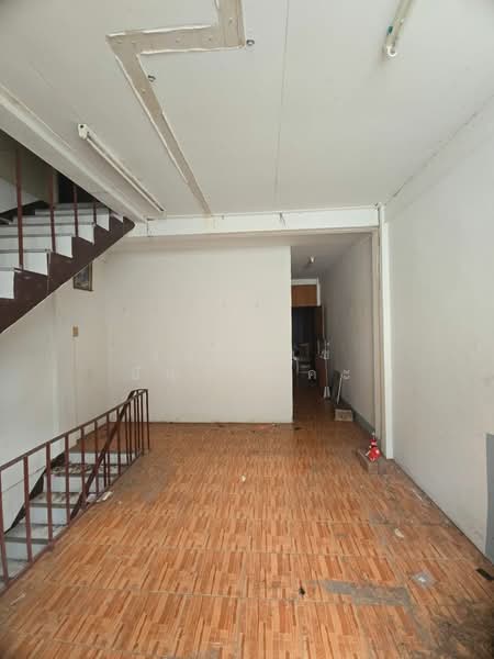 WPDD0-101 ขาย อาคารพาณิชย์ หลังตลาดรังสิต ปทุมธานี19 ซอยบุญสร้าง 3.5 ชั้น, Pathum Thani, Ban Mai, Muang Pathum Thani, Pathum Thani, 5 Bedrooms, 240 sqm, Townhouse For Sale, by วันวิสาข์ ปัญจรงคะ, 500199022 - DDproperty.com