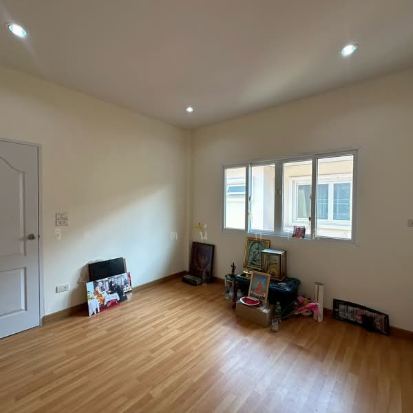 Baan Kittichai 18, Nakhon Pathom, Mahasawat, Phuttha Mon Thon, Nakhon Pathom, 3 Bedrooms, 130 sqm, Semi-Detached House (Twin House) For Sale, by วิดารัตน์ กาติ้ง, 500199026 - DDproperty.com