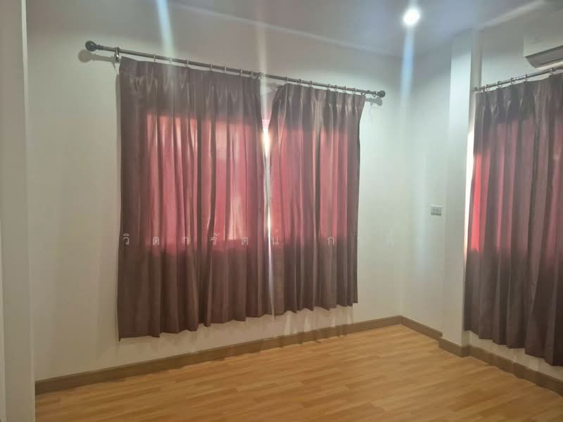 Baan Kittichai 18, Nakhon Pathom, Mahasawat, Phuttha Mon Thon, Nakhon Pathom, 3 Bedrooms, 130 sqm, Semi-Detached House (Twin House) For Sale, by วิดารัตน์ กาติ้ง, 500199026 - DDproperty.com