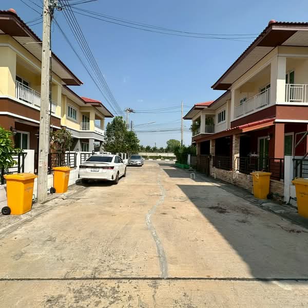 หมู่บ้านกิตติชัย18, นครปฐม, มหาสวัสดิ์, พุทธมณฑล, นครปฐม, 130 ตร.ม., บ้านแฝด ขาย, โดย วิดารัตน์ กาติ้ง, 500199026 - DDproperty.com