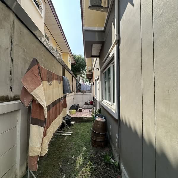 หมู่บ้านกิตติชัย18, นครปฐม, มหาสวัสดิ์, พุทธมณฑล, นครปฐม, 130 ตร.ม., บ้านแฝด ขาย, โดย วิดารัตน์ กาติ้ง, 500199026 - DDproperty.com