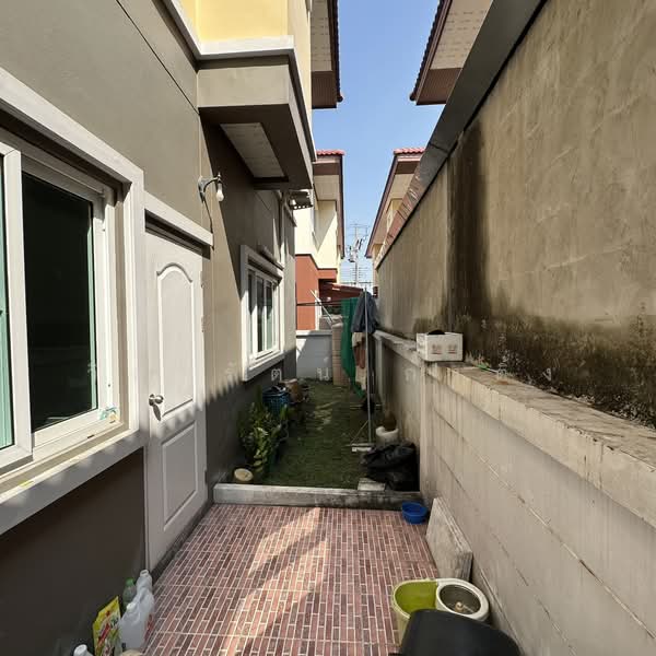 Baan Kittichai 18, Nakhon Pathom, Mahasawat, Phuttha Mon Thon, Nakhon Pathom, 3 Bedrooms, 130 sqm, Semi-Detached House (Twin House) For Sale, by วิดารัตน์ กาติ้ง, 500199026 - DDproperty.com