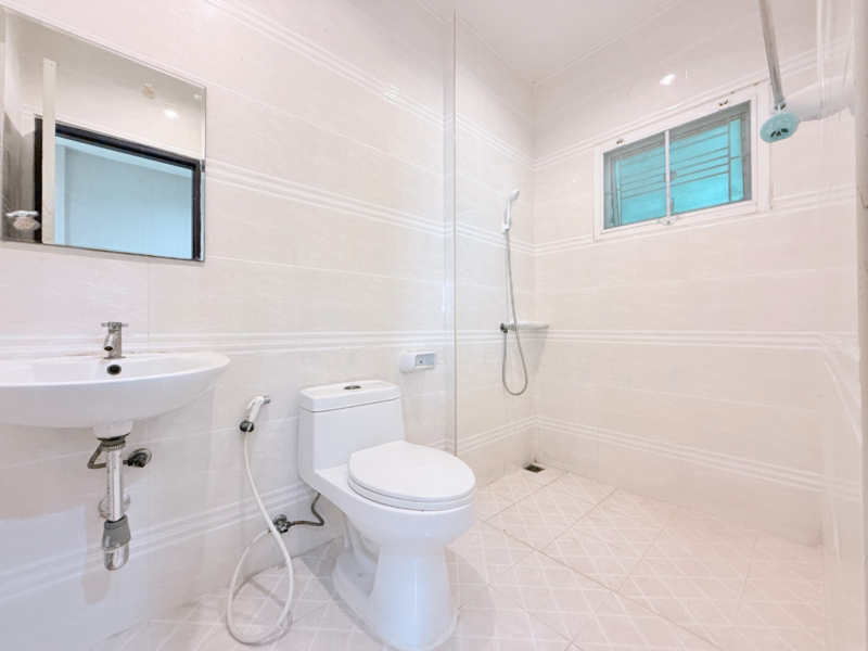 บูรพาแลนด์ สวนเสือ, Chon Buri (Pattaya), Nong - Kham, Si Racha, Chon Buri (Pattaya), 2 Bedrooms, 100 sqm, Townhouse For Sale, by The Best Property ตั๊กกี้, 500199027 - DDproperty.com