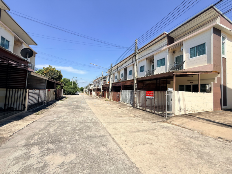 บูรพาแลนด์ สวนเสือ, Chon Buri (Pattaya), Nong - Kham, Si Racha, Chon Buri (Pattaya), 2 Bedrooms, 100 sqm, Townhouse For Sale, by The Best Property ตั๊กกี้, 500199027 - DDproperty.com