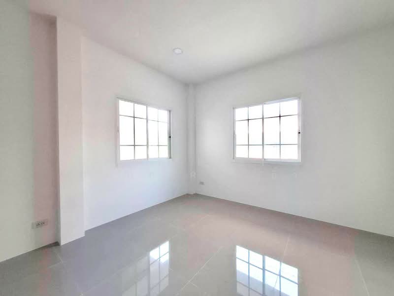 ทาวน์เฮ้าส์ลาดใหญ่ สมุทรสงคราม, Samut Songkhram, Lat Yai, Muang Samut Songkhram, Samut Songkhram, 4 Bedrooms, 100 sqm, Townhouse For Sale, by The Best Property อิ๋ว, 500199054 - DDproperty.com