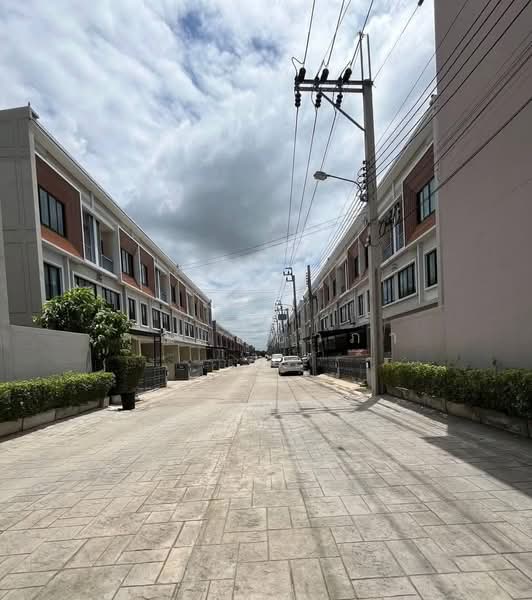 The Trop Urban มอเตอร์เวย์ ลาดกระบัง, Bangkok, Thab Yao, Lat Krabang, Bangkok, 4 Bedrooms, 145 sqm, Townhouse For Rent, by คุณ ณิชาภา, 500199081 - DDproperty.com