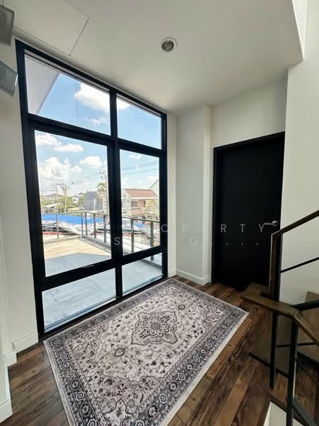 NG276 ให้เช่าบ้านเดี่ยว 3 ชั้น ตกแต่งสวยพร้อมอยู่ ลาดพร้าว 80 ห้วยขวาง เงียบสงบ ใจกลางเมือง, Bangkok, ประชาราษฎร์บำเพ็ญ26, Wang Thonglang, Wang Thonglang, Bangkok, 3 Bedrooms, 300 sqm, Single Detached House For Rent, by NTG Property House Co.,Ltd., 500199124 - DDproperty.com