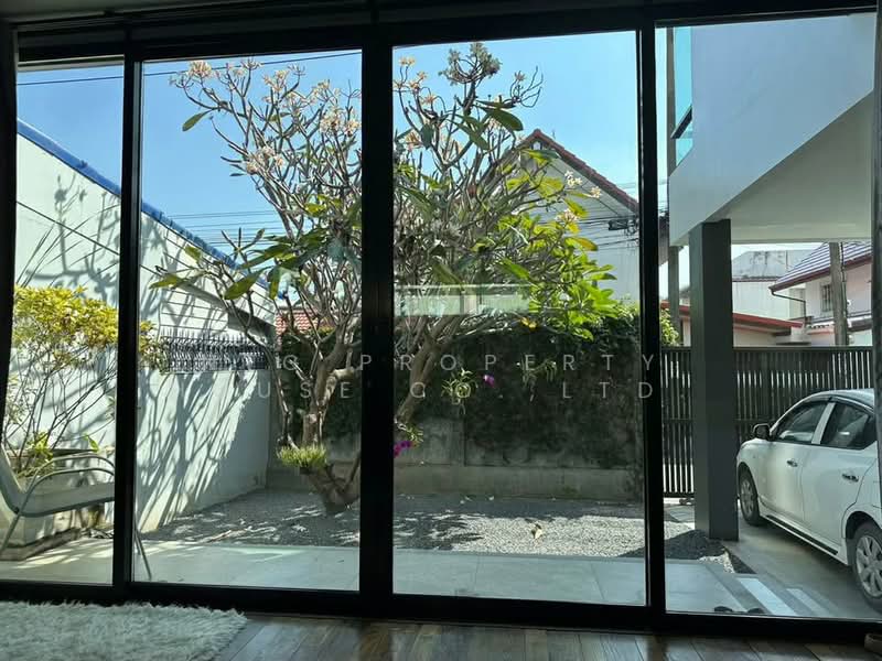 NG276 ให้เช่าบ้านเดี่ยว 3 ชั้น ตกแต่งสวยพร้อมอยู่ ลาดพร้าว 80 ห้วยขวาง เงียบสงบ ใจกลางเมือง, กรุงเทพ, ประชาราษฎร์บำเพ็ญ26, วังทองหลาง, วังทองหลาง, กรุงเทพ, 300 ตร.ม., บ้านเดี่ยว ให้เช่า, โดย NTG Property House Co.,Ltd., 500199124 - DDproperty.com