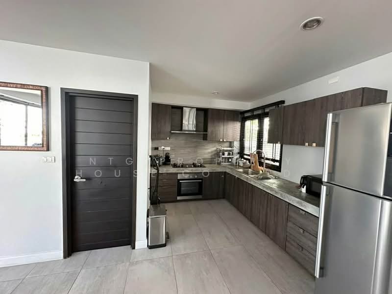 NG276 ให้เช่าบ้านเดี่ยว 3 ชั้น ตกแต่งสวยพร้อมอยู่ ลาดพร้าว 80 ห้วยขวาง เงียบสงบ ใจกลางเมือง, Bangkok, ประชาราษฎร์บำเพ็ญ26, Wang Thonglang, Wang Thonglang, Bangkok, 3 Bedrooms, 300 sqm, Single Detached House For Rent, by NTG Property House Co.,Ltd., 500199124 - DDproperty.com