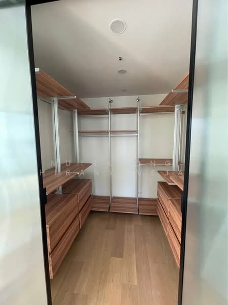 The Empire Place, Bangkok, 88 Narathiwatratchanakharin Road, Thung Maha Mek, Sathon, Bangkok, 3 Bedrooms, 183 sqm, Condo For Rent, by Nuttapong Hiranyaveja, 500199128 - DDproperty.com