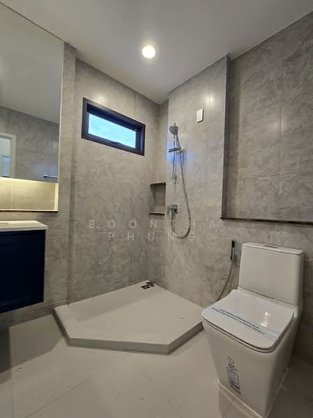 Setthasiri Ratchapruek-Nakhon In, Nonthaburi, 168 Bang Yai-Bang Khu Lat Rd, Bang Len, Bang Yai, Nonthaburi, 4 Bedrooms, 285 sqm, Single Detached House For Sale, by Boontha Phung, 500199160 - DDproperty.com