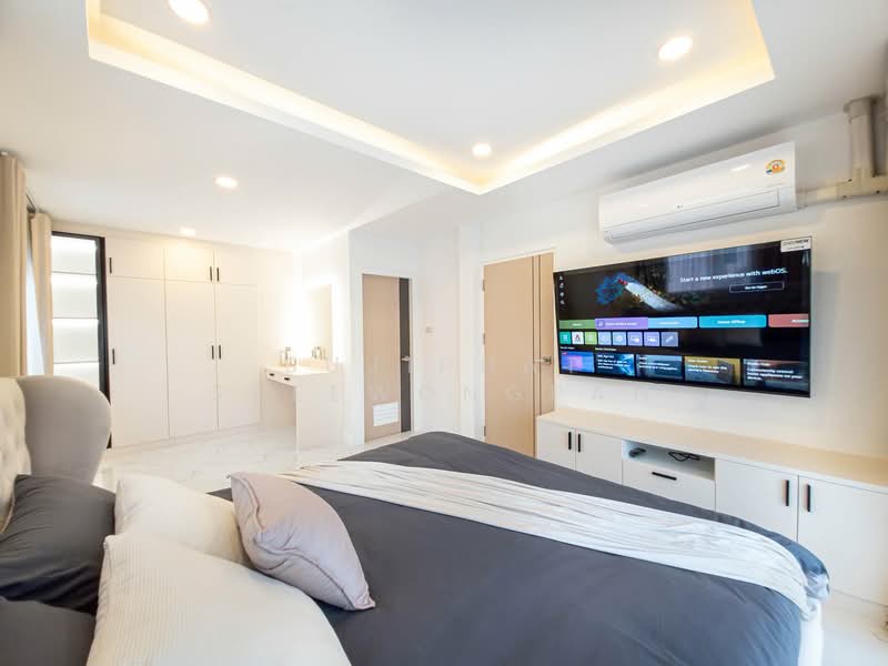 walking street, Chon Buri (Pattaya), เทพประสิทธิ์ 11, Nong Pru, Bang Lamung (Pattaya), Chon Buri (Pattaya), 5 Bedrooms, 340 sqm, Villa For Sale, by Sujiphat Sreewongpan, 500199163 - DDproperty.com