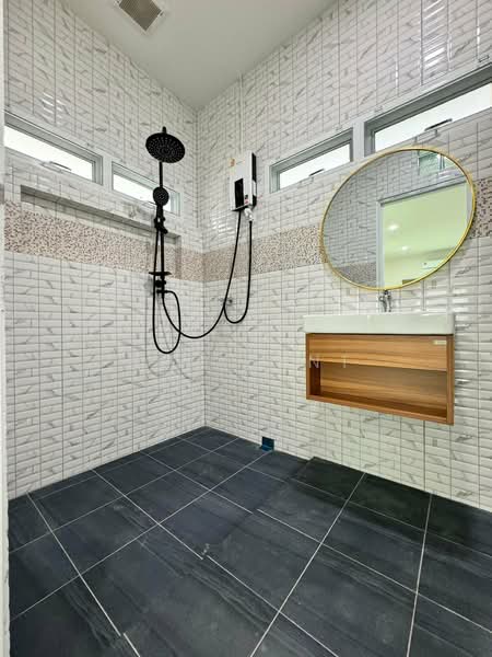 2-story House Soi Kosum Ruam Chai 17, Bangkok, Don Mueang, Don Mueang, Bangkok, 5 Bedrooms, 240 sqm, Single Detached House For Rent, by NR AGENT, 500199196 - DDproperty.com