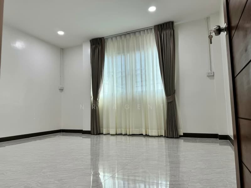 บ้านเดี่ยว 2 ชั้น ซอย โกสุมรวมใจ 17, กรุงเทพ, ดอนเมือง, ดอนเมือง, กรุงเทพ, 240 ตร.ม., บ้านเดี่ยว ให้เช่า, โดย NR AGENT, 500199196 - DDproperty.com