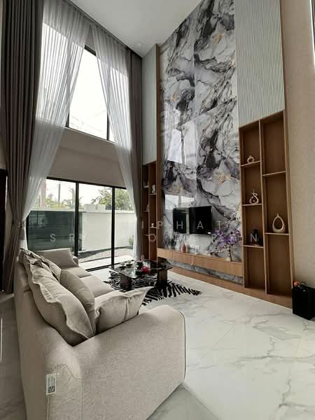 Enchant Villa : เอ็นชานท์ วิลล่า, ชลบุรี, ถ.หนองไม้แก่น, หนองปรือ, บางละมุง, ชลบุรี, 407 ตร.ม., วิลล่า ขาย, โดย Sujiphat Sreewongpan, 500199206 - DDproperty.com