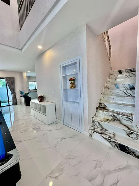 Enchant Villa : เอ็นชานท์ วิลล่า, ชลบุรี, ถ.หนองไม้แก่น, หนองปรือ, บางละมุง, ชลบุรี, 407 ตร.ม., วิลล่า ขาย, โดย Sujiphat Sreewongpan, 500199206 - DDproperty.com