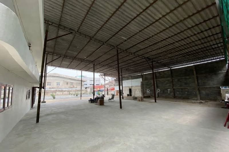 Warehouse for rent in Bangna area, with a 3-story building on a 1-rai plot of land, near Central Ban, Bangkok, Bang Na Nuea, Bang Na, Bangkok, , 1,600 sqm, Office Space For Rent, by Tida phanthonglarptawee, 500199214 - DDproperty.com