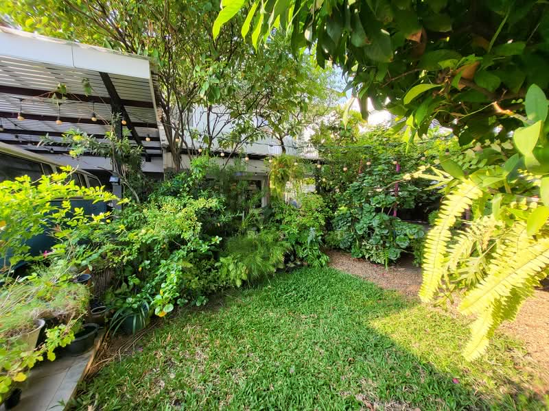 ขายบ้านเดี่ยว หมู่บ้านเสรี 7 พระราม 9 ซอย 62 ขนาด 79 ตร.ว. 3 ห้องนอน ใกล้ The Nine พระราม 9, กรุงเทพ, สวนหลวง, สวนหลวง, กรุงเทพ, 180 ตร.ม., บ้านเดี่ยว ขาย, โดย คุณ ณิชาภา, 500199219 - DDproperty.com