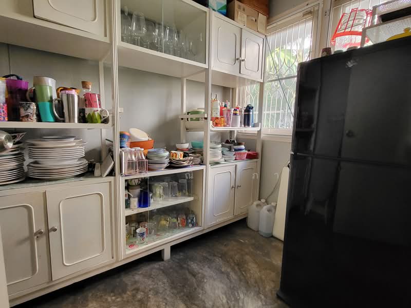 ขายบ้านเดี่ยว หมู่บ้านเสรี 7 พระราม 9 ซอย 62 ขนาด 79 ตร.ว. 3 ห้องนอน ใกล้ The Nine พระราม 9, Bangkok, Suan Luang, Suan Luang, Bangkok, 3 Bedrooms, 180 sqm, Single Detached House For Sale, by คุณ ณิชาภา, 500199219 - DDproperty.com