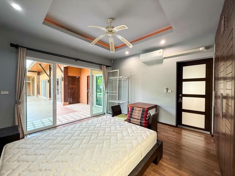 For Rent: Resort-style pool villa, Koh Kaew, Phuket. Private pool. Rent: 150,000 THB/month, Phuket, Ko Kaeo, Muang Phuket, Phuket, 2 Bedrooms, 240 sqm, Villa For Rent, by Rachen Nopsuwan, 500199226 - DDproperty.com