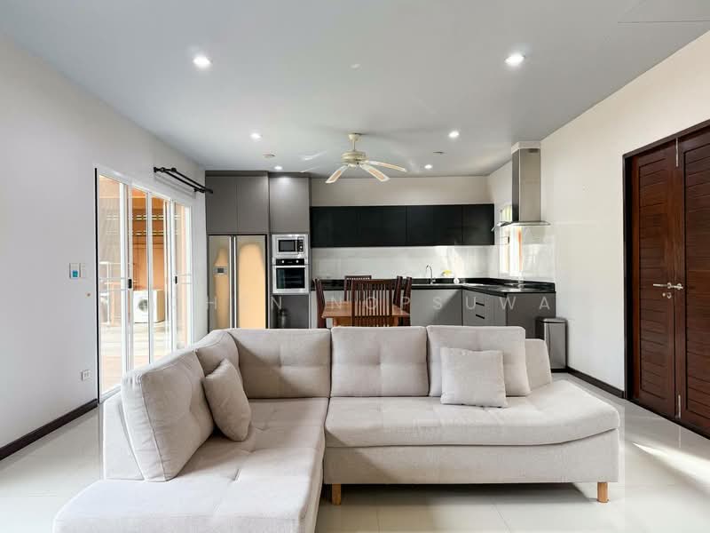 For Rent: Resort-style pool villa, Koh Kaew, Phuket. Private pool. Rent: 150,000 THB/month, Phuket, Ko Kaeo, Muang Phuket, Phuket, 2 Bedrooms, 240 sqm, Villa For Rent, by Rachen Nopsuwan, 500199226 - DDproperty.com