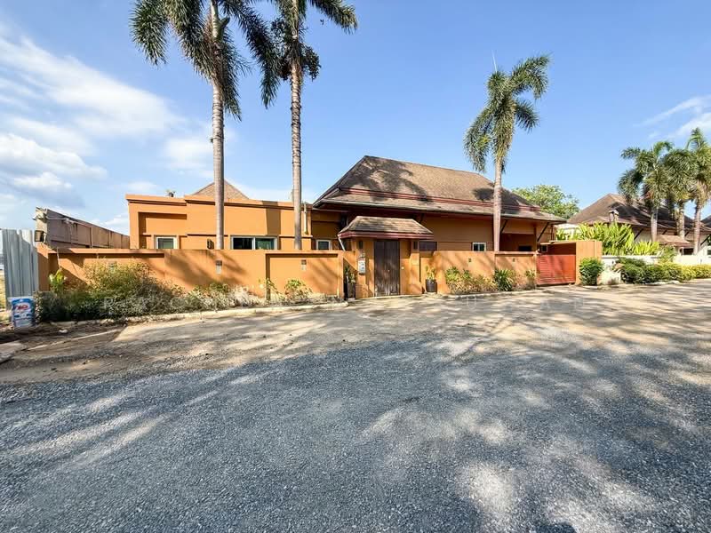 For Rent: Resort-style pool villa, Koh Kaew, Phuket. Private pool. Rent: 150,000 THB/month, Phuket, Ko Kaeo, Muang Phuket, Phuket, 2 Bedrooms, 240 sqm, Villa For Rent, by Rachen Nopsuwan, 500199226 - DDproperty.com