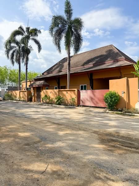 For Rent: Resort-style pool villa, Koh Kaew, Phuket. Private pool. Rent: 150,000 THB/month, Phuket, Ko Kaeo, Muang Phuket, Phuket, 2 Bedrooms, 240 sqm, Villa For Rent, by Rachen Nopsuwan, 500199226 - DDproperty.com