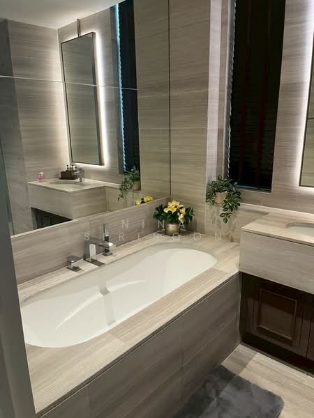 The Diplomat 39, Bangkok, 18 Soi Sukhumvit 39, Sukhumvit Road, Khlong Tan Nua, Watthana, Bangkok, 2 Bedrooms, 83 sqm, Condo For Rent, by NINA SIRIBOON, 500199264 - DDproperty.com