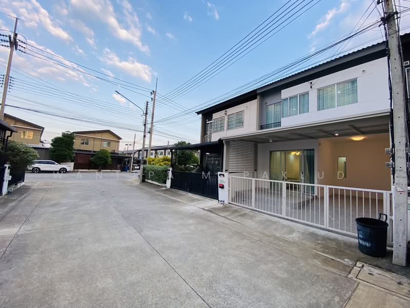 Baan Pruksa Rangsit-Bangpoon 3, Pathum Thani, Soi Ban Pruksa Rangsit-Bangpoon 3, Bang Phun, Muang Pathum Thani, Pathum Thani, 3 Bedrooms, 94 sqm, Townhouse For Sale, by Wantipa Mapaklud, 500199272 - DDproperty.com