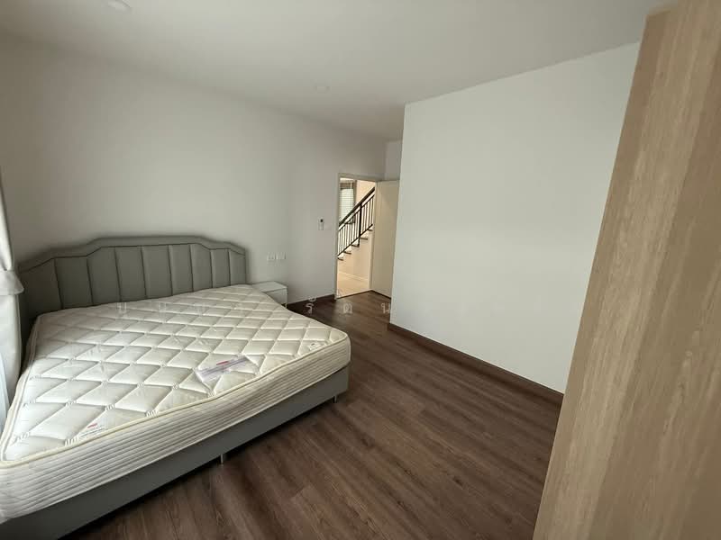 Britania Bangna-Srivaree : บริทาเนีย บางนา-ศรีวารี, สมุทรปราการ, หมู่ที่ 6, ศีรษะจรเข้ใหญ่, บางเสาธง, สมุทรปราการ, 255 ตร.ม., บ้านเดี่ยว ให้เช่า, โดย บุษบา รัตนวงษ์ชัย, 500199293 - DDproperty.com